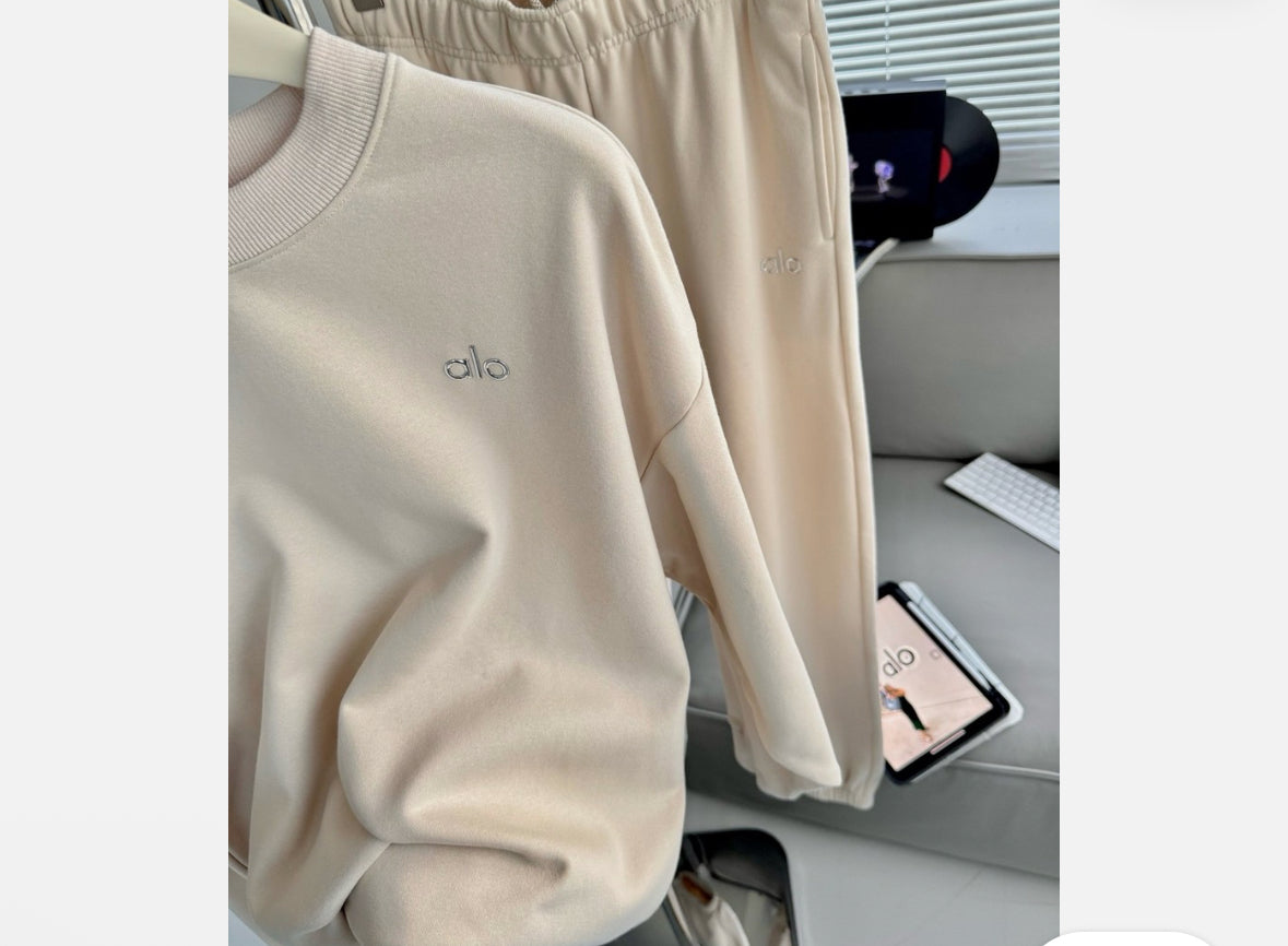 ALO Sweatsuit